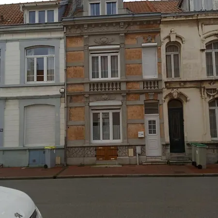 Maison De Maitre ホームステイ